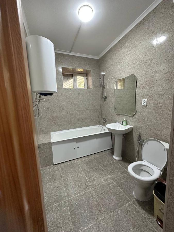 Aya Sofia Hostel Bishkek Luaran gambar